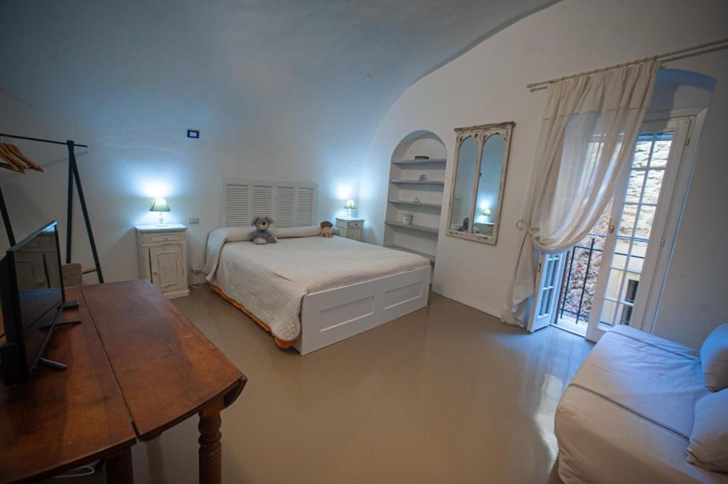 La Torre Di Gaia Apartment โดลเชอักกวา ภายนอก รูปภาพ